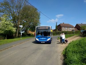 An Enviro 200 on Stagecoach's beautiful, low frequency route 16 from Basingstoke to Steventon